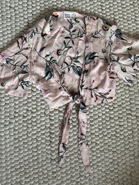 Somedays Lovin Blush Floral Tie-Front Crop Top